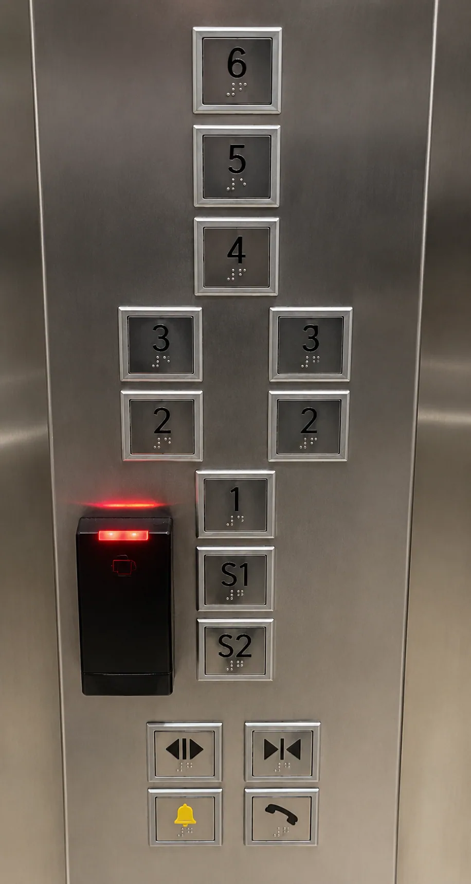 PROXEM - Elevator panel with PROXEM reader